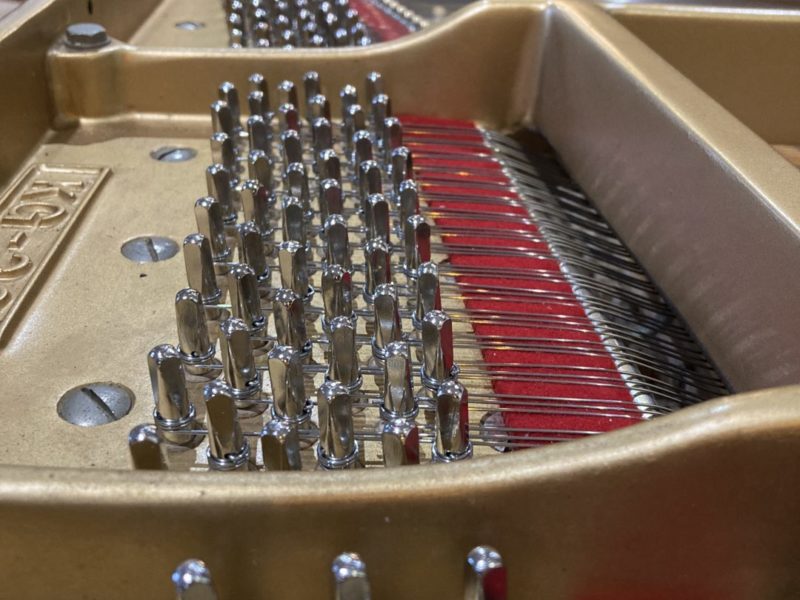 PIANO A QUEUE KAWAI KG2C